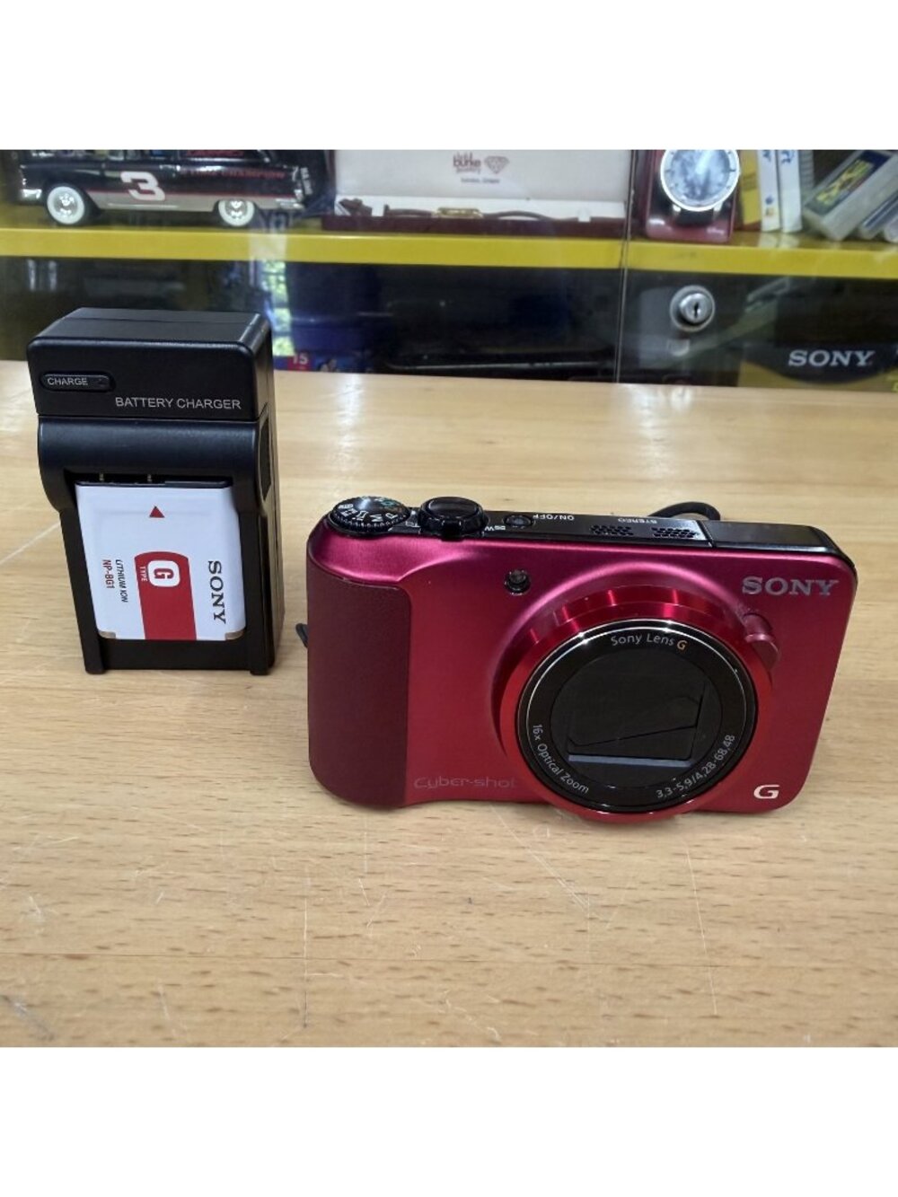 Sony Cyber-shot DSC-HX10V 18.2MP 16X Zoom Digital Camera GPS Full HD Tested Work